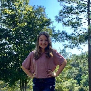 Meet your Posher, Emilee